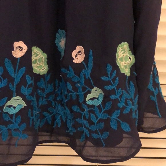 Loft cute dress size 4P - Picture 3 of 3